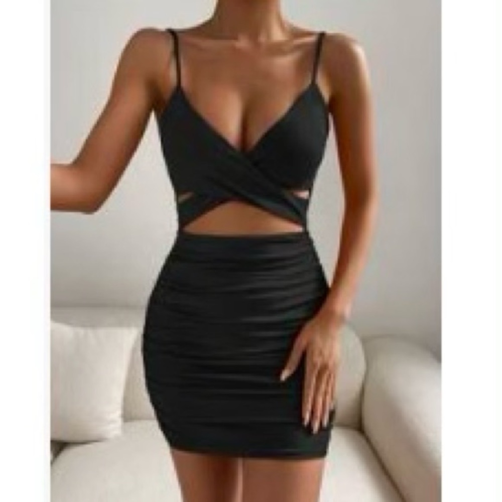 SHEIN Black Ruched Cut-Out Bodycon Dress
